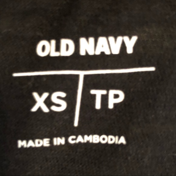 Old Navy Loose Fit Tee - Picture 4 of 4